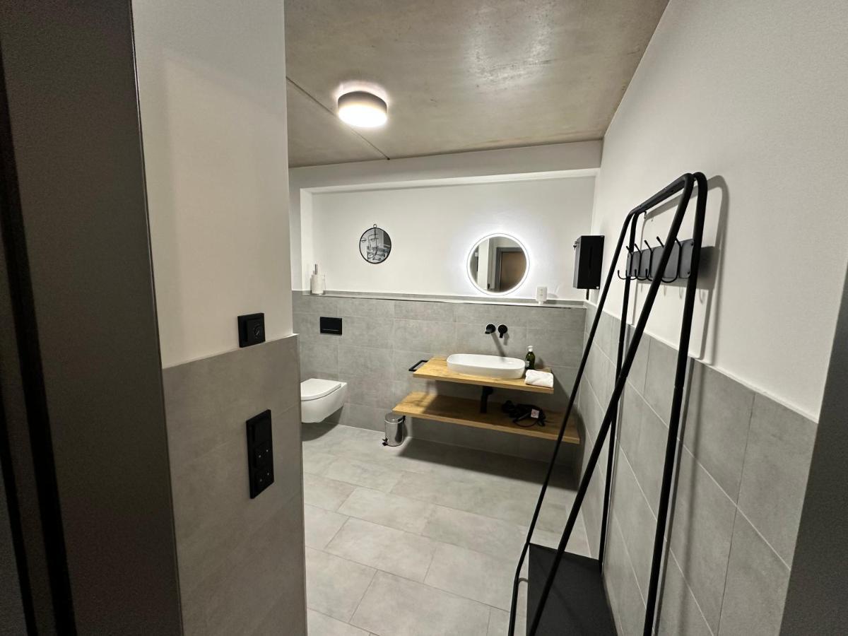 Luxurioeses Apartment Direkt Am Kanal 125 M² - Youpartments Münster Eksteriør billede