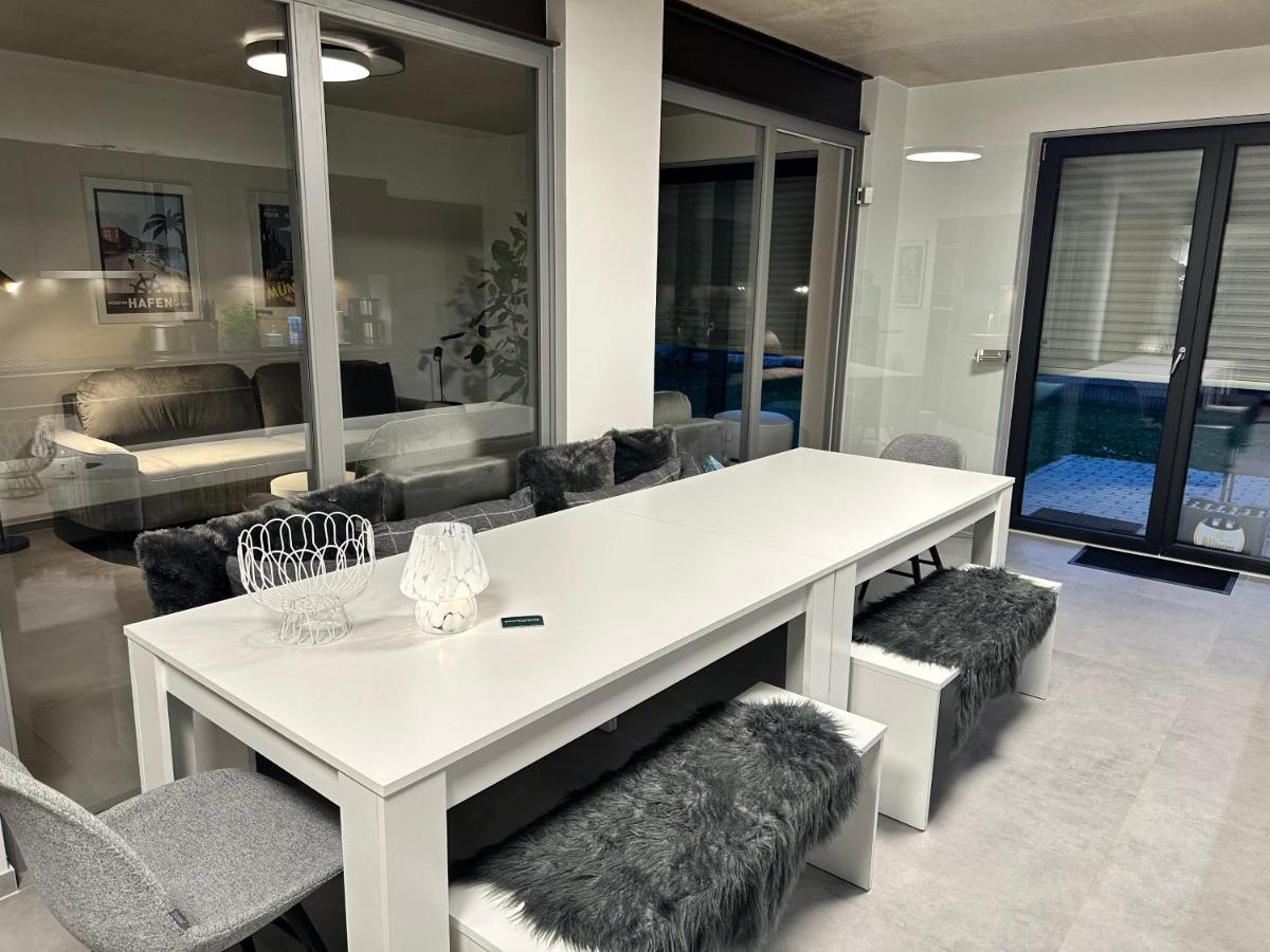 Luxurioeses Apartment Direkt Am Kanal 125 M² - Youpartments Münster Eksteriør billede